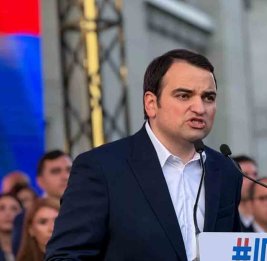 Оппозиция Армении решила совместить протесты с депутатской зарплатой