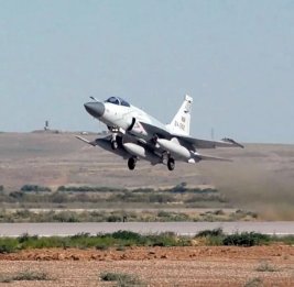 
ВВС Азербайджана провели учебно-тренировочные полеты