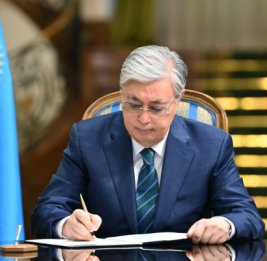 
Новая Конституция дала право Токаеву вновь баллотироваться в президенты