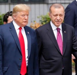 Эрдоган и Трамп обсуждают двусторонние связи и сотрудничество в рамках НАТО