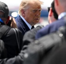 Трамп прибыл в Анкару с делегацией из 1400 человек и персональной туалетной системой
