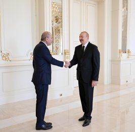Вектор на арабский мир