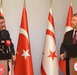 
Вице-президент Турции: Предвзятые резолюции снижают репутацию Европарламента
