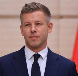 Мадьяр пригрозил президенту Венгрии импичментом через пять дней