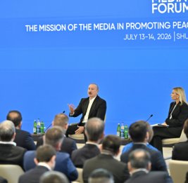 
В аккаунтах Президента Ильхама Алиева в социальных медиа размещен видеоролик о IV Шушинском глобальном медиафоруме