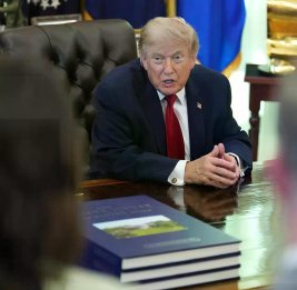 Трамп заявил, что США уничтожат весь военный потенциал Ирана в Ормузском проливе