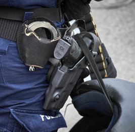 
В Варшаве задержан мужчина с газовым пистолетом, требовавший встречу с Навроцким