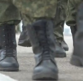 
ЦРУ: Российские новобранцы живут на фронте в среднем 20-30 минут