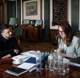 Зеленский убеждает Свириденко стать послом