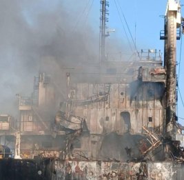 Украина заявила о ракетной атаке на иностранный сухогруз в Черном море: шесть моряков погибли, четверо пропали без вести