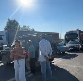 
Армянские фермеры протестуют: их помидоры не покупают