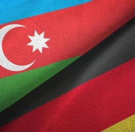 Немецкий расчет ведет в Азербайджан