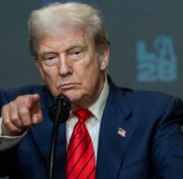 Трамп пригрозил хуситам ответом США за блокаду Саудовской Аравии