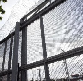 
В тюрьме в Германии провели спецоперацию из-за угрозы восстания заключенных