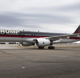 
Трамп резко сменил самолет перед вылетом в Турцию