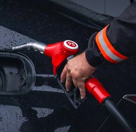 
Новак: Россия продлит запрет на экспорт бензина до конца 2026 года