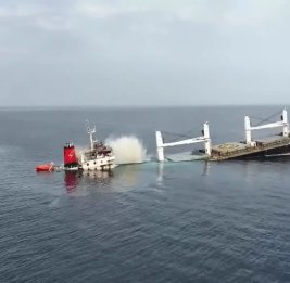 Хуситы угрожают перекрыть Красное море, усиливая кризис мировой торговли