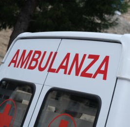 В итальянской тюрьме десятки человек отравились дымом при пожаре