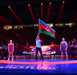 В Баку состоялась церемония открытия чемпионата мира по борьбе U-17