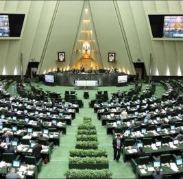 Парламент Ирана одобрил скандальную поправку: все израильтяне объявлены &laquo;военными&raquo;