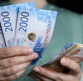 В Петербурге задержали школьницу, забравшую у пенсионерки 5,5 млн рублей