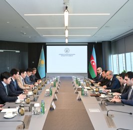 
Азербайджан и Казахстан рассмотрели приоритетные направления развития партнерства