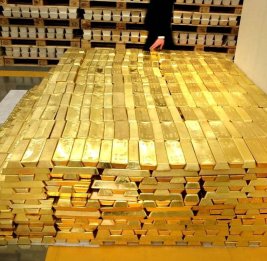 
Центробанки по всему миру купили рекордные объемы золота
