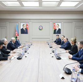 Премьер-министр Али Асадов встретился с генеральным прокурором Грузии
