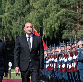 Состоялась церемония официальной встречи Президента Ильхама Алиева в городе Чолпон-Ата