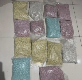 
В аэропорту Джакарты задержан пилот за попытку провести наркотики весом 26 кг
