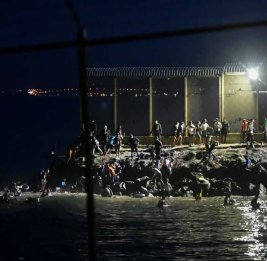 СМИ: Число погибших при попытке добраться до Сеуты мигрантов возросло до 57