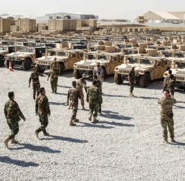 
США стягивают военных и технику в Эрбиль