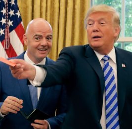 Инфантино обратится к Трампу за помощью