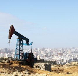 Азербайджанская нефть подешевела на 5%