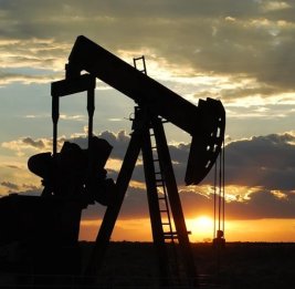 
Азербайджанская нефть подешевела более чем на $5