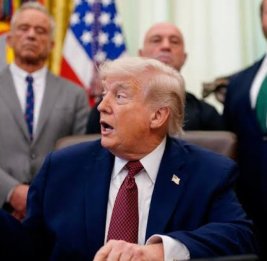 
&laquo;Утечка предательских заявлений&raquo;: Трамп грозит тюрьмой