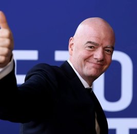 
Инфантино извинился и остался
