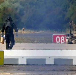 
В германском аэропорту Лейпцига ведутся поиски обломков еще одного дрона