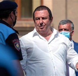 Армянскому олигарху предъявлено новое обвинение - сразу по двум статьям