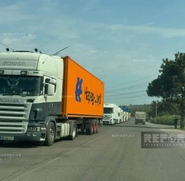
В Грузии пропустили через границу часть задержанных азербайджанских грузовиков