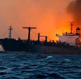 
Танкер ADNOC подвергся атаке в Ормузском проливе