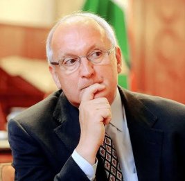 
Баку в президенты