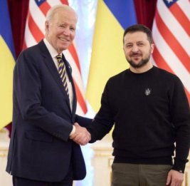 
Зеленский: Если бы Байден тогда дал лицензии...