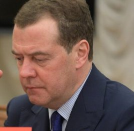 
Медведев &laquo;предрек&raquo; судьбу Армении
