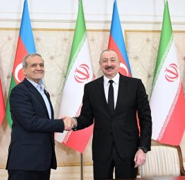 
Президент Ильхам Алиев поблагодарил Президента Ирана за добрые слова об Азербайджане