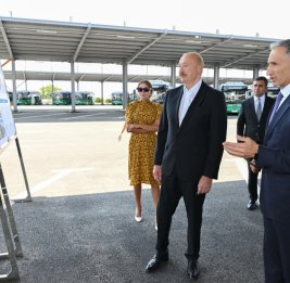 Президент Ильхам Алиев посмотрел в Нахчыване новые электробусы, ознакомился с работами по реконструкции железнодорожной инфраструктуры