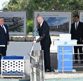 Президент Ильхам Алиев заложил фундамент комплекса социальных домов в городе Нахчыван