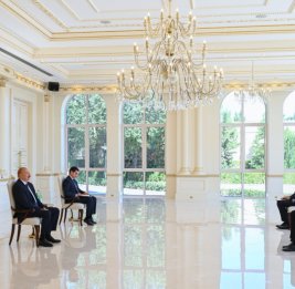 
Президент Ильхам Алиев принял верительные грамоты новоназначенного посла Германии в Азербайджане