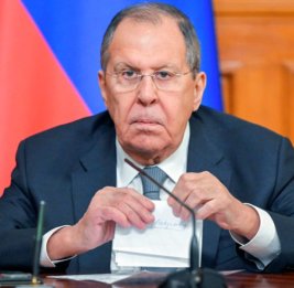 Лавров снова призвал к продолжению войны, сославшись на &laquo;подвиг дедов&raquo;