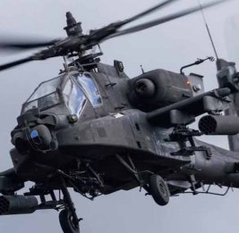 Сухопутные войска США приостановили учебные полеты вертолетов Apache после крушения в Техасе